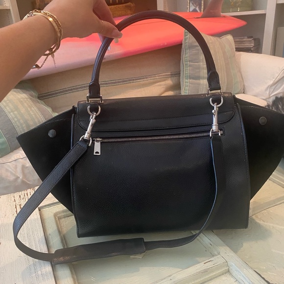Céline Trapeze Shoulder Bag | Medium - Picture 5 of 11